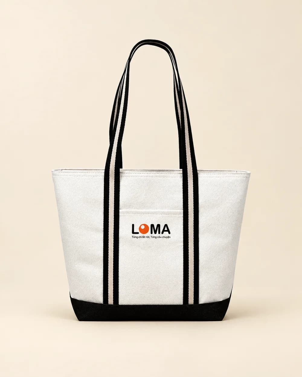 Túi tote canvas kem dáng thuyền, quai dệt sọc đen, đáy đen, logo LOMA ở mặt trước