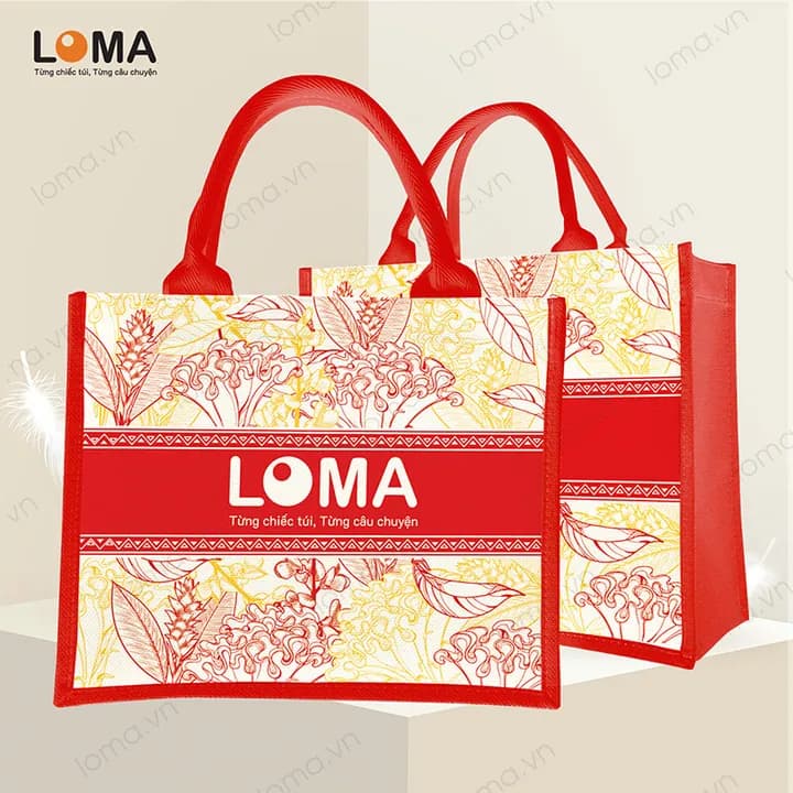 Mẫu 2: Hoa văn hoa lá nét vẽ đỏ vàng