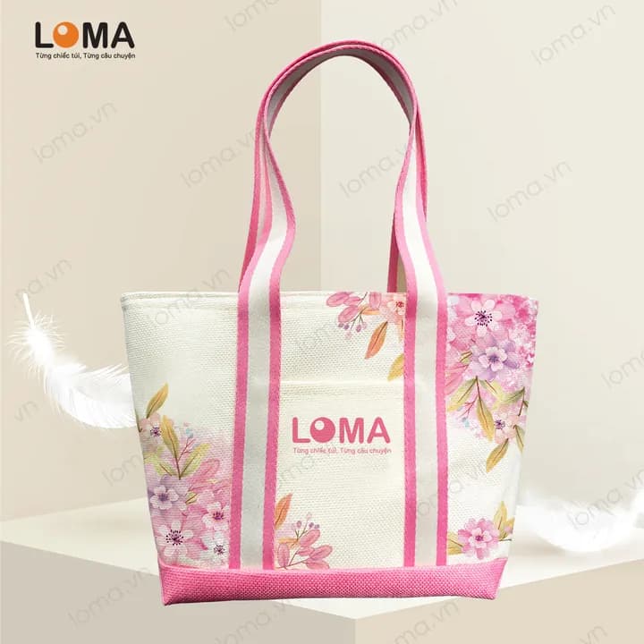 Hoa hồng đậm: Họa tiết hoa lá màu nước